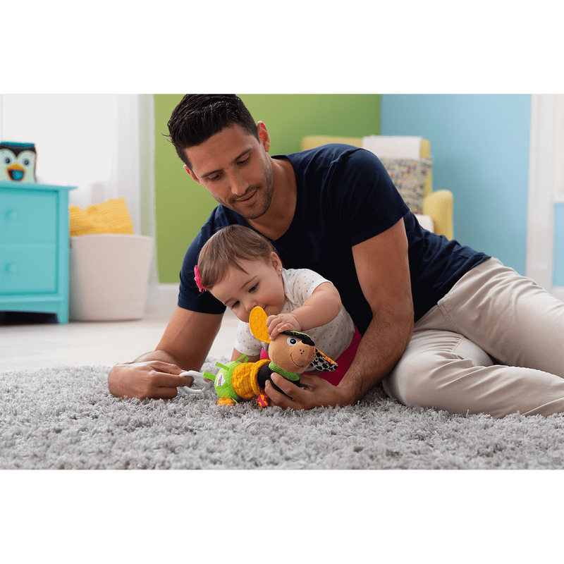 Lamaze - JOHN DEERE CORN E DOGG CLIP & GO - Limolin 