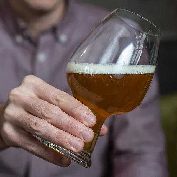 Luigi Bormioli - BIRRATEQUE 265 OZ WHEAT BEER GLASSES (SET of 2) - Limolin 