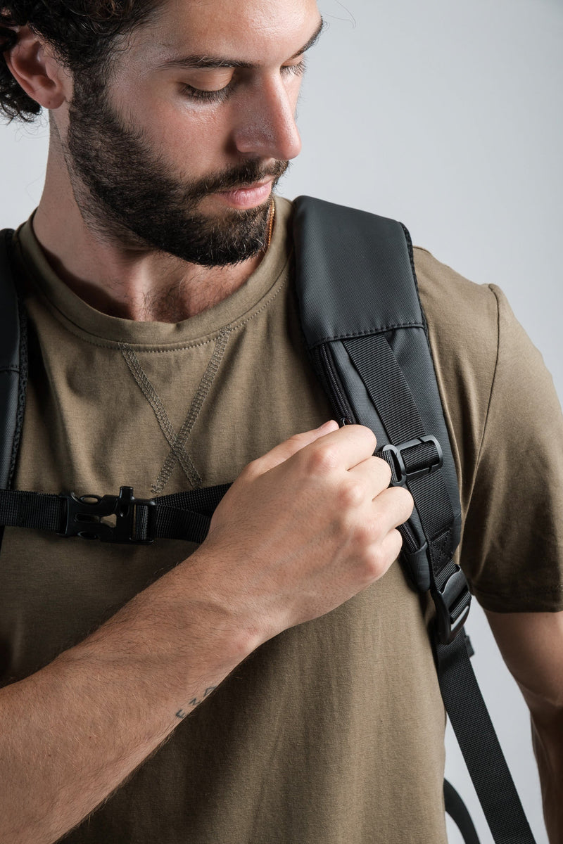 Northbound Gear - "Voyager" Expandable Backpack 26L / 38L with Built-in Rain Coat