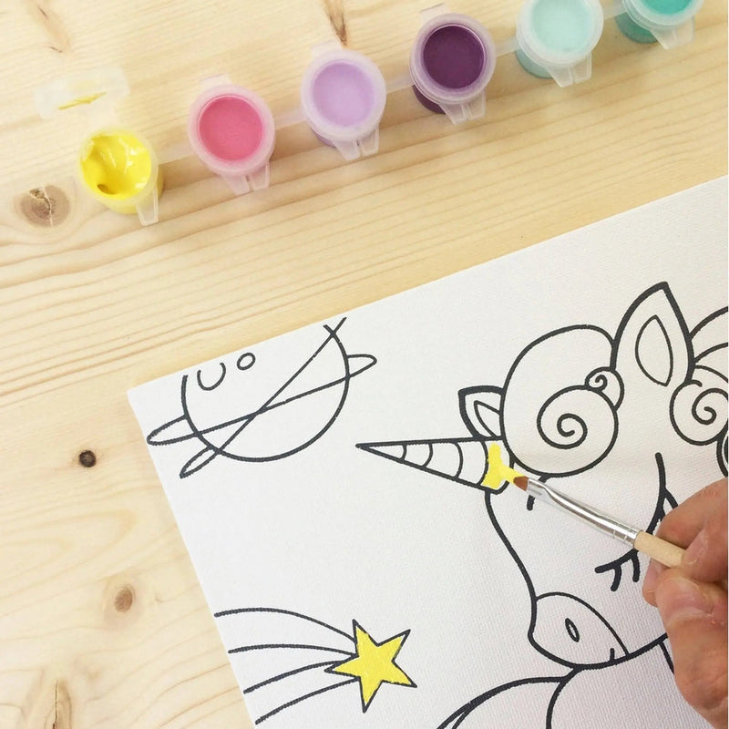 Graffy Unicorn painting kit detail
