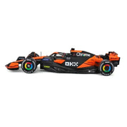 Bburago McLaren MCL38 Lando Norris #4 1:24 model kit – side