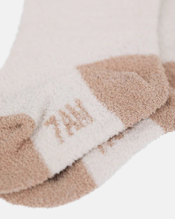 7AM - Short Socks Fuzzy