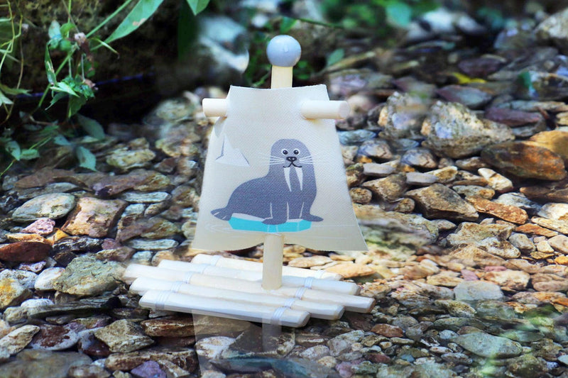 Small Foot - Small Foot - Walrus Raft Water Toy - Limolin 