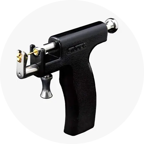 Studex - L100Y Cubic Zirconia Ear Rings Gold 4mm (pair) - Limolin 