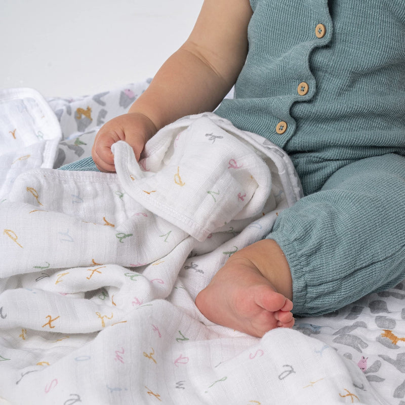 aden + anais - Muslin Blanket Mother & Baby Muslin Blanket | Alphabet Animals - Neutral