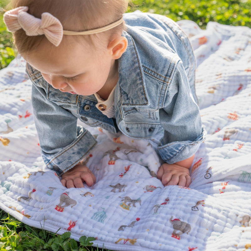aden + anais - Muslin Blanket Mother & Baby Muslin Blanket | Elephant Circus - Neutral