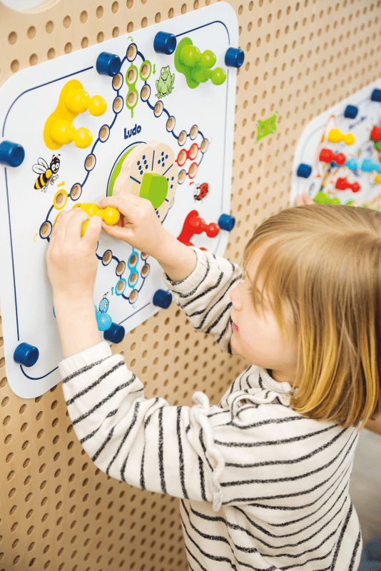 Beleduc - PLUG IT "WALL SYSTEM" Toys & Games