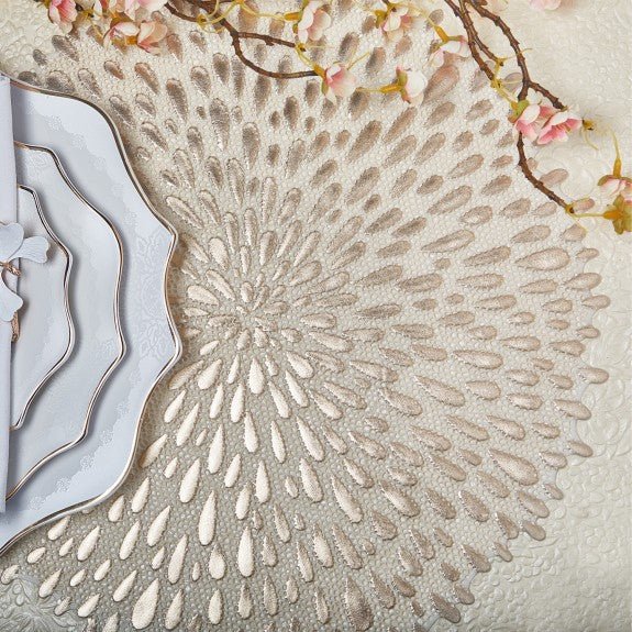 Brilliant - PLACEMAT GOLD 38CM - TEARDROP Home & Kitchen