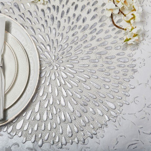 Brilliant - PLACEMAT SILVER 38CM TEARDROP Home & Kitchen