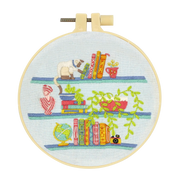 Broderie - BOOK LOVER EMBROIDERY KIT Arts & Crafts