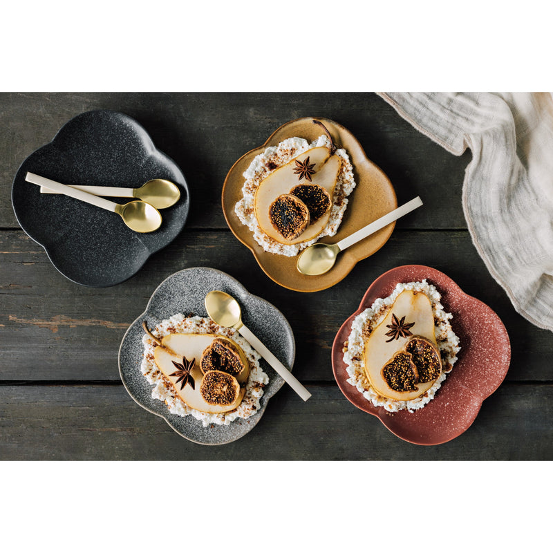 Heirloom - Roselle Plates Set of 4 assorted - lifestyle