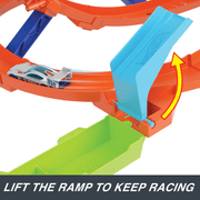 Hot Wheels - Action Loop Cyclone Challenge Track Set - Product detail or play view 4