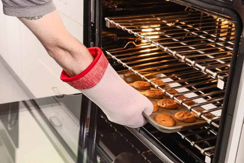 CUISIPRO - Hand Safety Collection - Silicone Oven Mitt, 14x7.4"/35.6x18.8cm (Sold in Pairs) Home & Kitchen Black