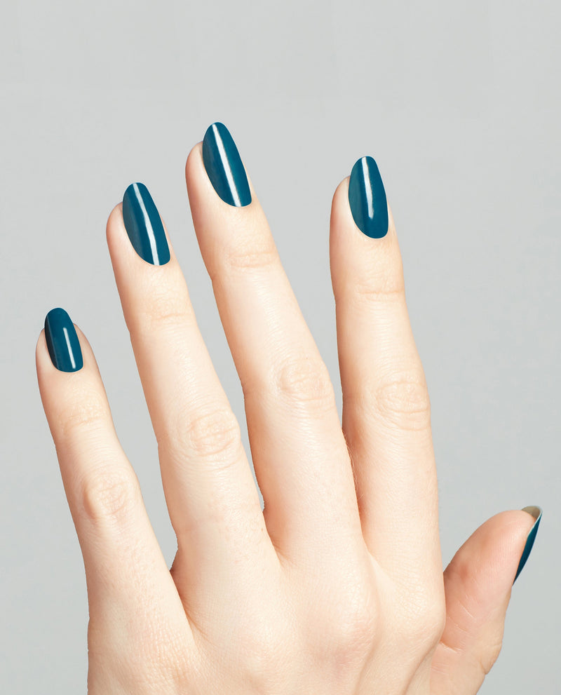 OPI - Lacquer - Drama At La Scala - lifestyle