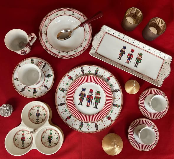 Easy Life - NUTCRACKER - Dinner Plate | 26.5 cm / 10.4 in Home & Kitchen