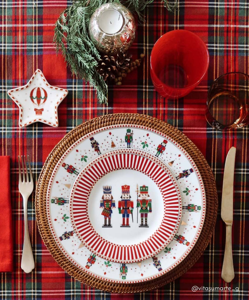 Easy Life - NUTCRACKER - Side Plate | 19 cm / 7.5 in Home & Kitchen