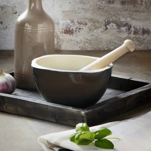 Emile Henry - Mortar & Pestle 14cm/5.5" 0.6L/0.63qt Home & Kitchen Truffe