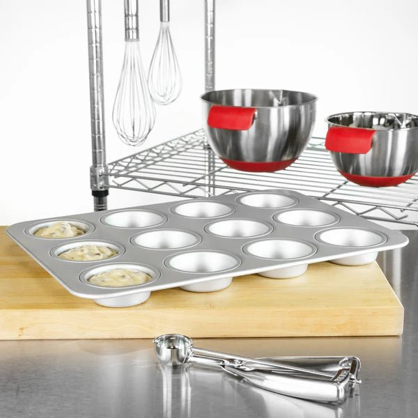 FAT DADDIOS - Muffin Pan 40x28.6 cm Home & Kitchen Mini