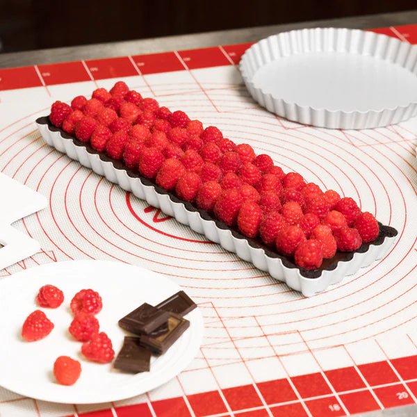 FAT DADDIOS - Tart Pan Flute Remove Bttm 34.9x10.8x2.5 cm / 13.75x4.25x1 in Home & Kitchen
