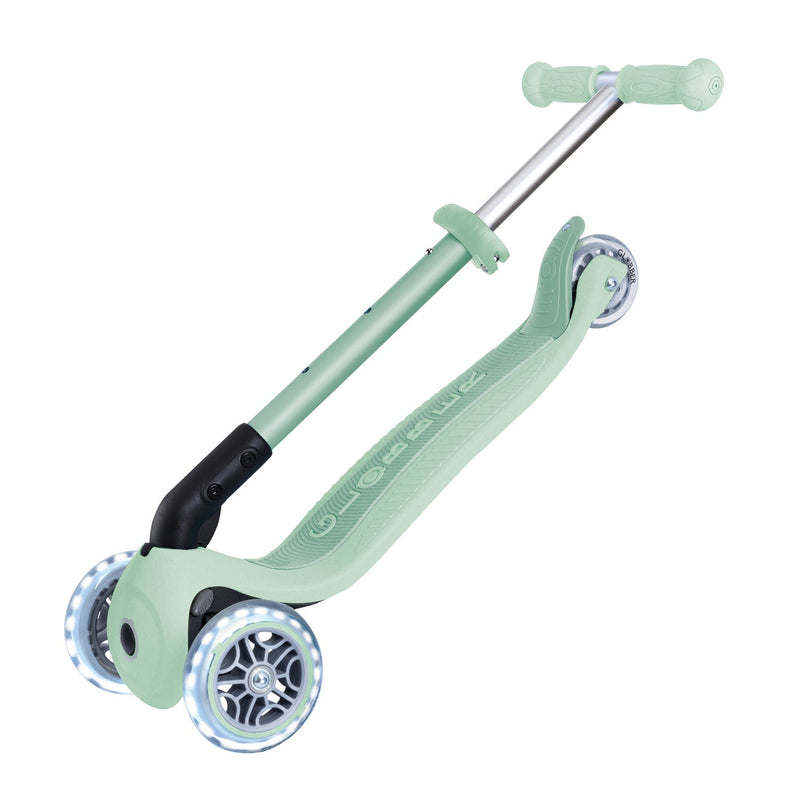 Globber - Junior Foldable Lights ECOLOGIC Sporting Goods Pistachio