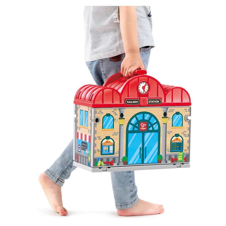 Hape - PORTABLE TRAIN STATION SET Games & Toys