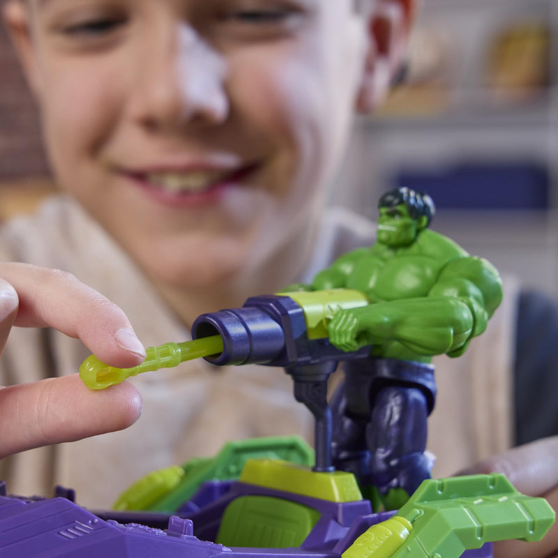 Hasbro - MARVEL - AVENGERS - 4" HULK BLAST N SMASH TRUCK Toys & Games