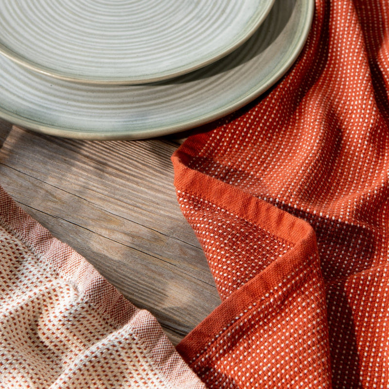 Heirloom - Cinammon Stick Dash Hand Towels Set of 2 Home & Kitchen