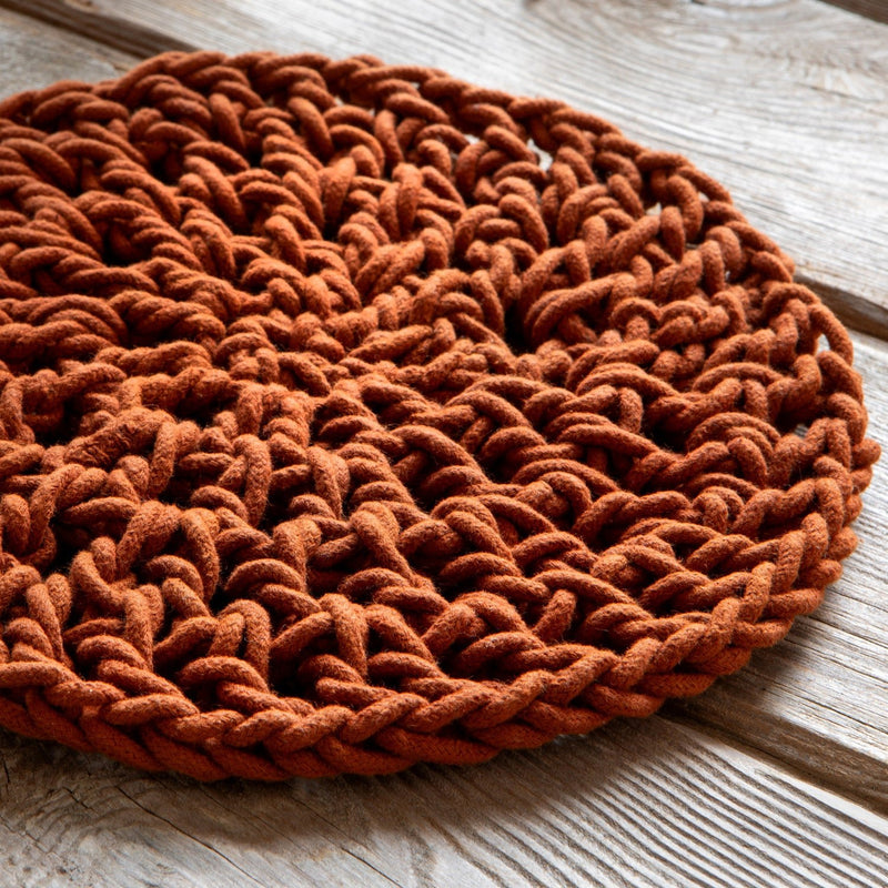 Heirloom - Cinnamon Stick Knotted Trivet Home & Kitchen