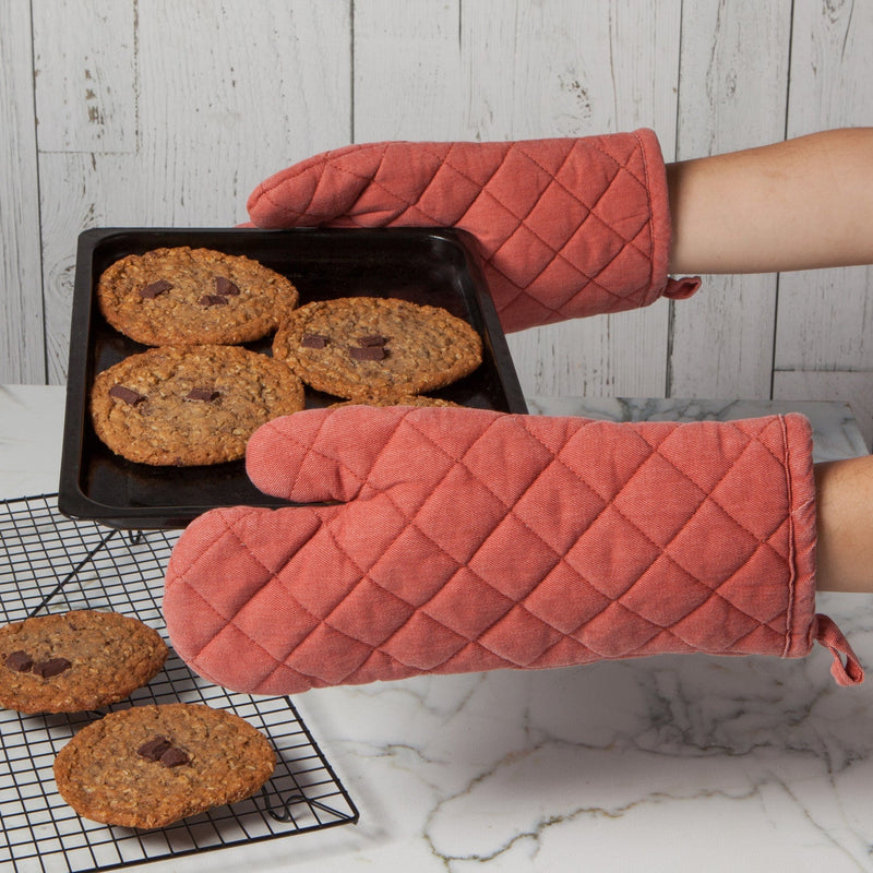 Heirloom - Clay Stonewash Oven Mitt