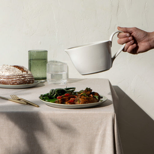 Heirloom - Gravy Boat Aquarius Oyster | White Home & Kitchen