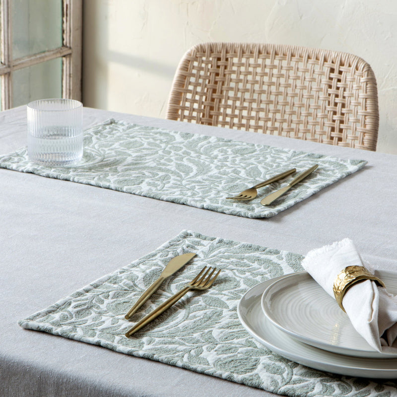 Heirloom - Herbal Topiary Placemat Home & Kitchen