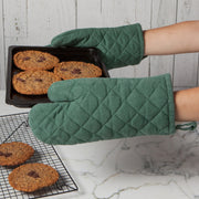 Heirloom - Jade Green Stonewash Oven Mitt Home & Kitchen