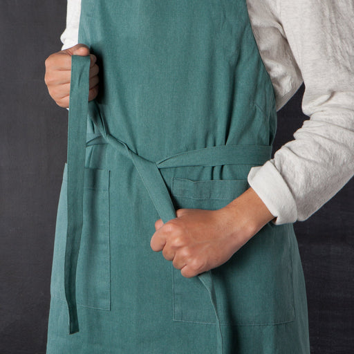 Heirloom - Lagoon Stonewash Apron Home & Kitchen