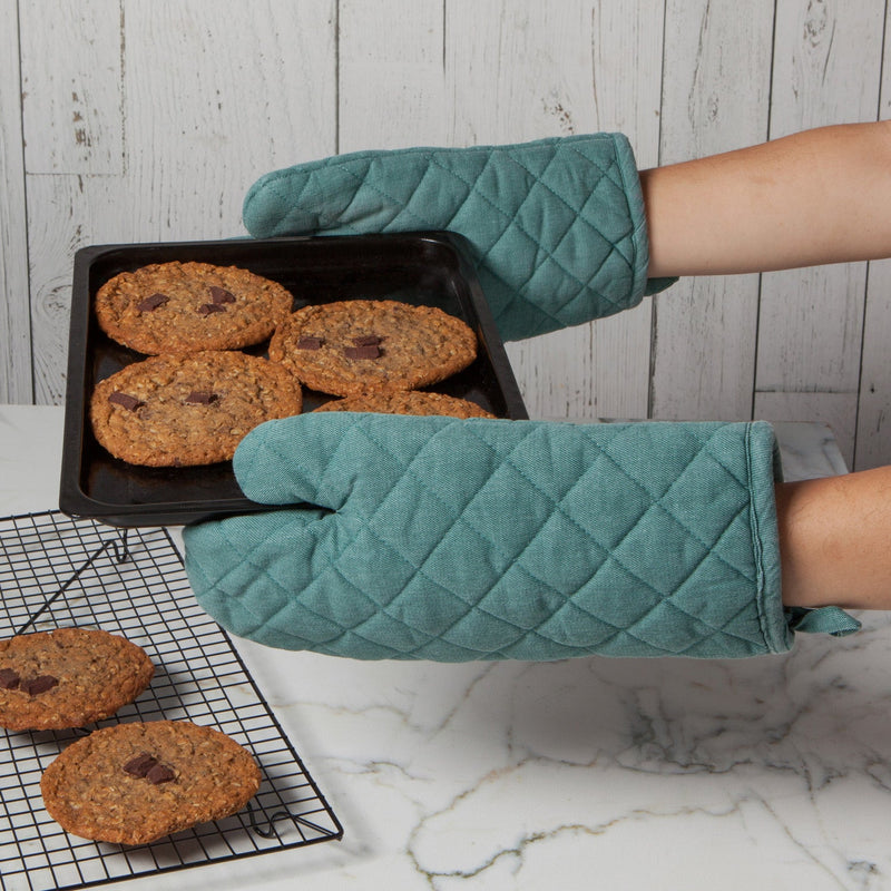 Heirloom - Lagoon Stonewash Oven Mitt Home & Kitchen