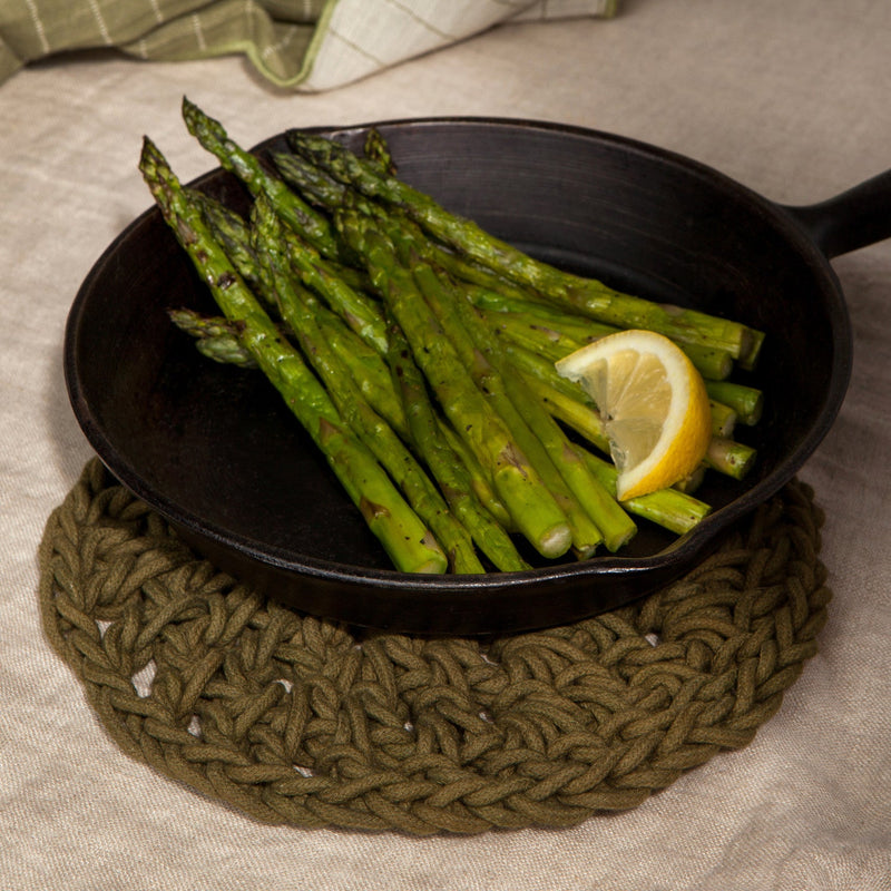Heirloom - Olive Branch Knotted Trivet Home & Kitchen