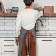 Heirloom - Shadow Stonewash Apron Home & Kitchen