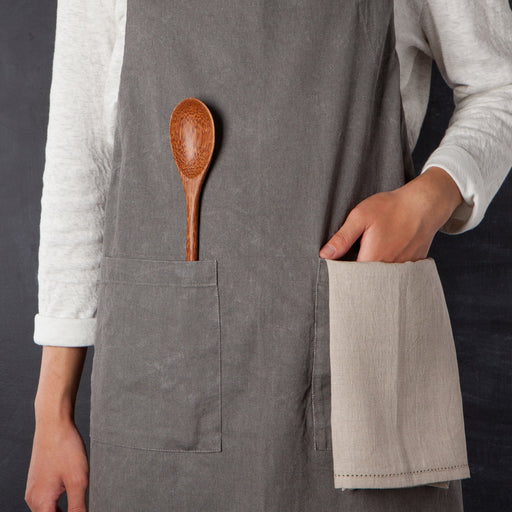 Heirloom - Shadow Stonewash Apron Home & Kitchen