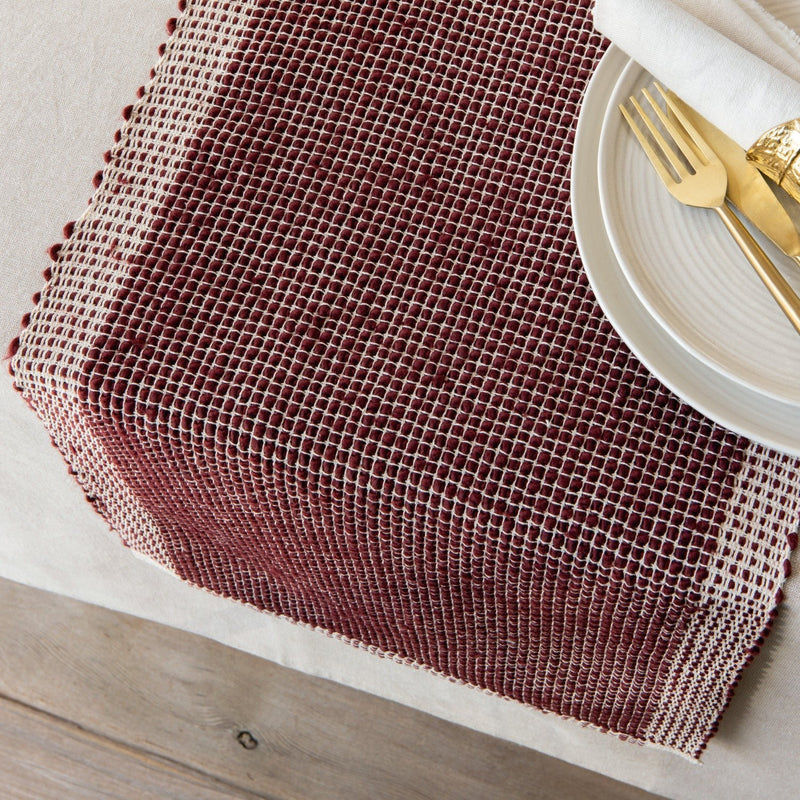 Heirloom - Table Runner Lattice Garnet Home & Kitchen