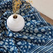 Heirloom - Tablecloth Block Print Vinebloom Home & Kitchen