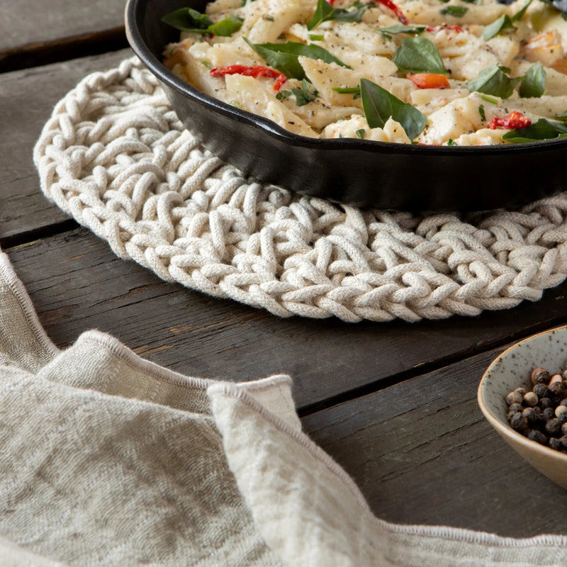 Heirloom - Trivet Knot Natural Home & Kitchen