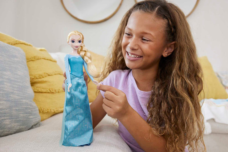 Disney Frozen - Fashion Doll - Elsa - Blue Outfit - Product detail or play view 2