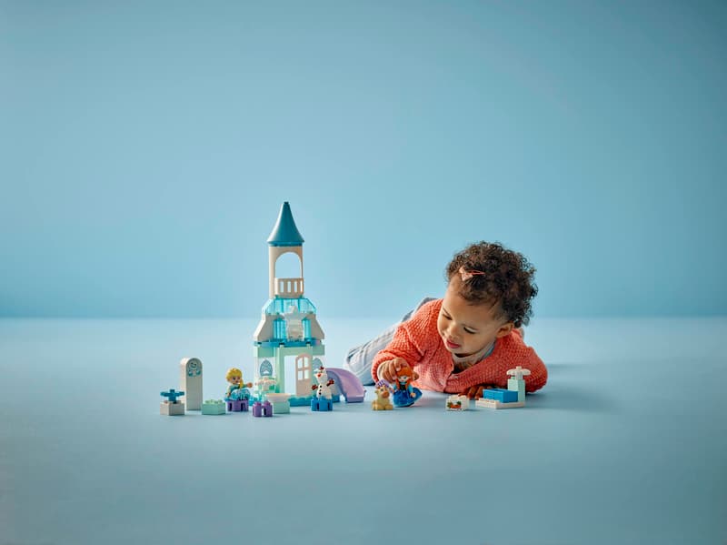 LEGO - 10455 Anna and Elsa's Frozen Castle Party CS PK 3 Toys & Games