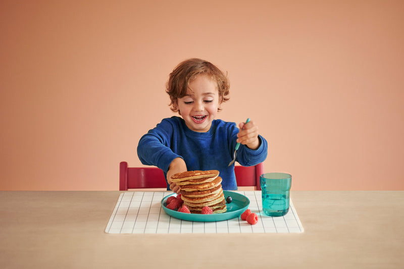 Mepal Mio Children's Cutlery Set, 3 Pieces - lifestyle view 2