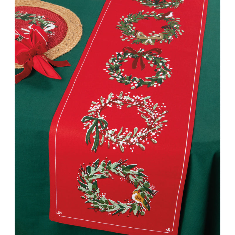 Now Designs - Wreaths Christmas Runner - lifestyle