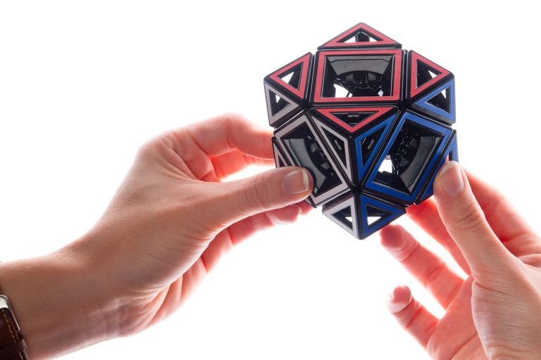 RECENT TOYS - HOLLOW SKEWB CUBE