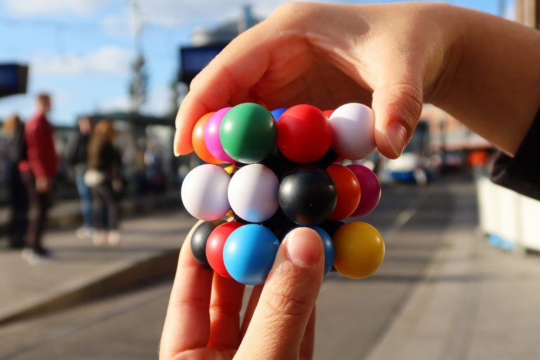 RECENT TOYS - MOLECUBE