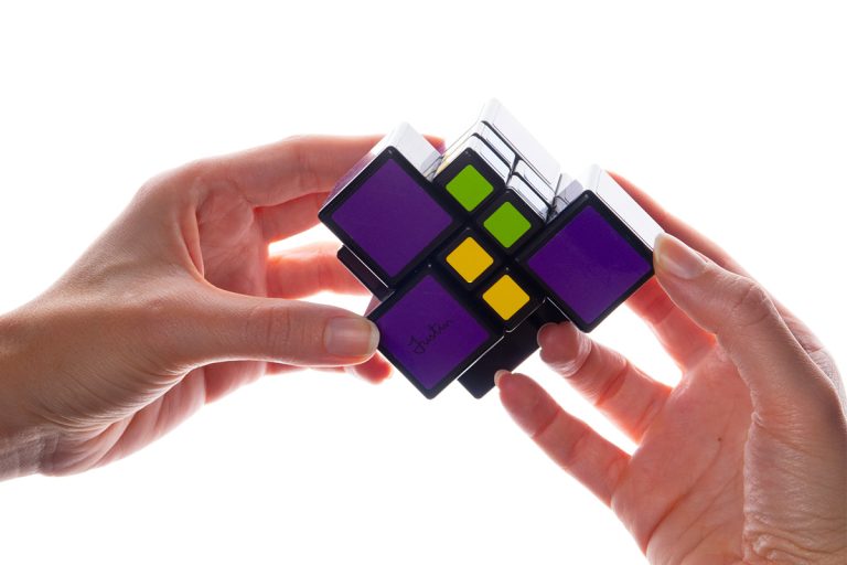 RECENT TOYS - POCKET CUBE