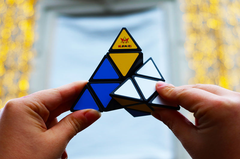 RECENT TOYS - PYRAMINX