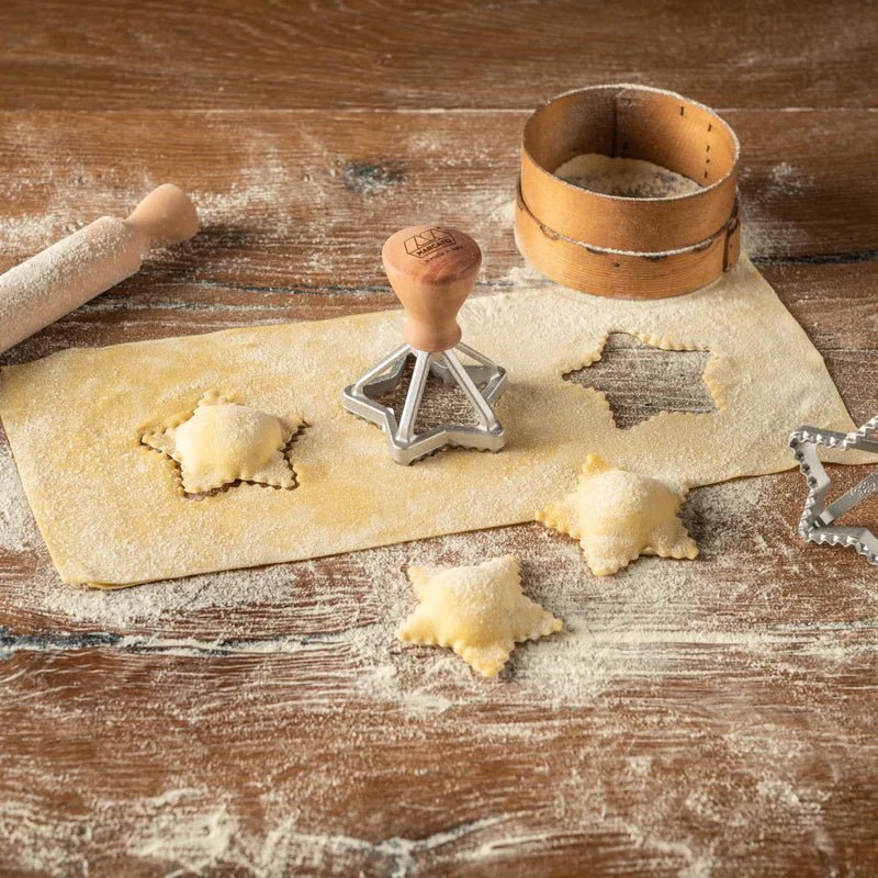 Marcato - Biscottini Stamp Kit é Star 65 mm + Flower 70 mm Cookie Tools Home & Kitchen