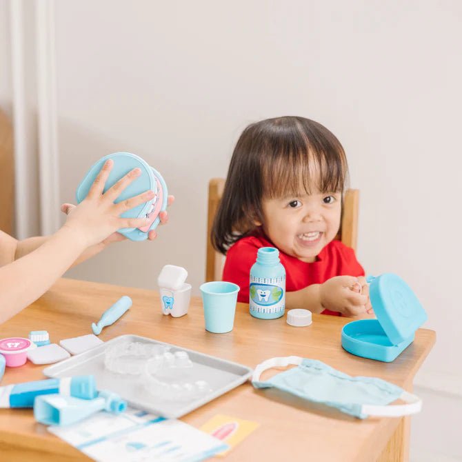 Melissa & Doug - Super Smile Dentist Play Set Toys & Games